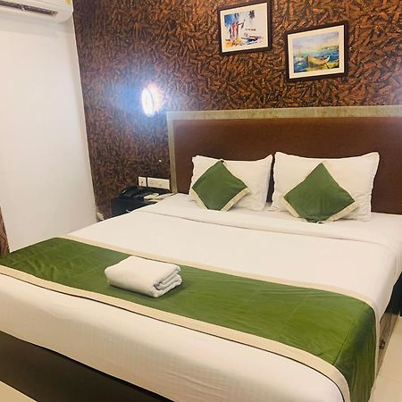 Hotel Greenlife Kochi Exterior foto