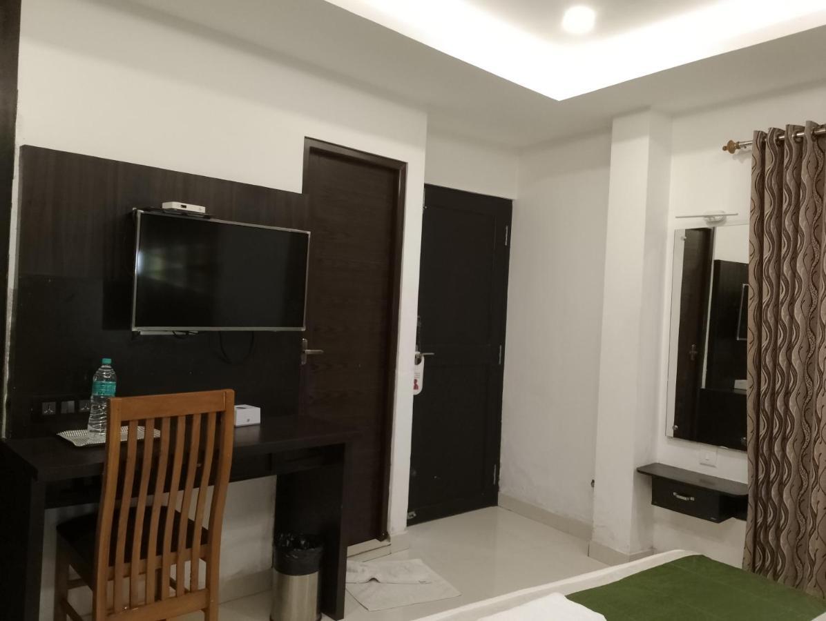 Hotel Greenlife Kochi Exterior foto