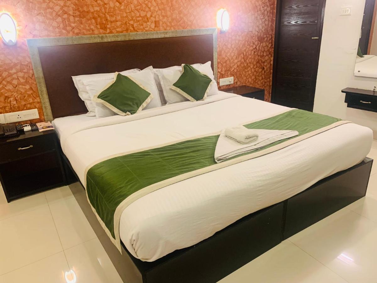 Hotel Greenlife Kochi Exterior foto