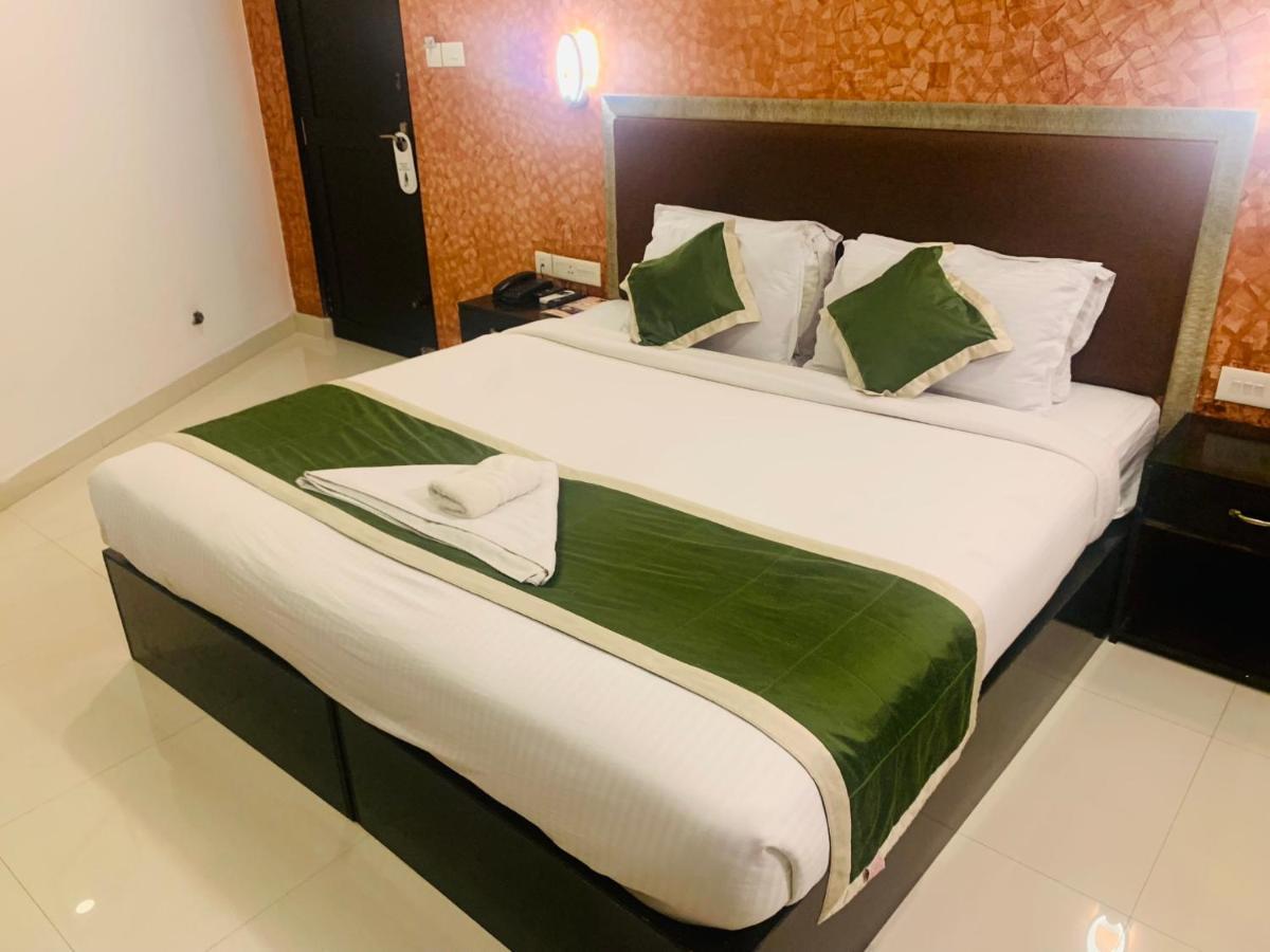 Hotel Greenlife Kochi Exterior foto