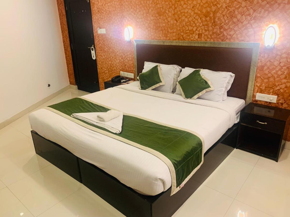 Hotel Greenlife Kochi Exterior foto